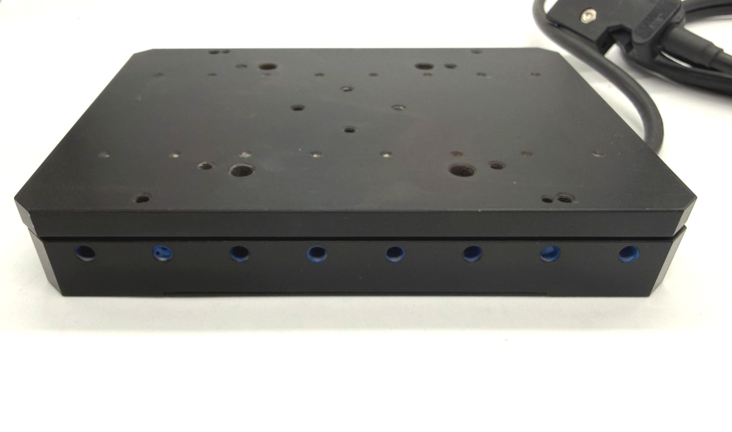 PI M-683.2U4 Piezo Motorized Precision Translation Stage