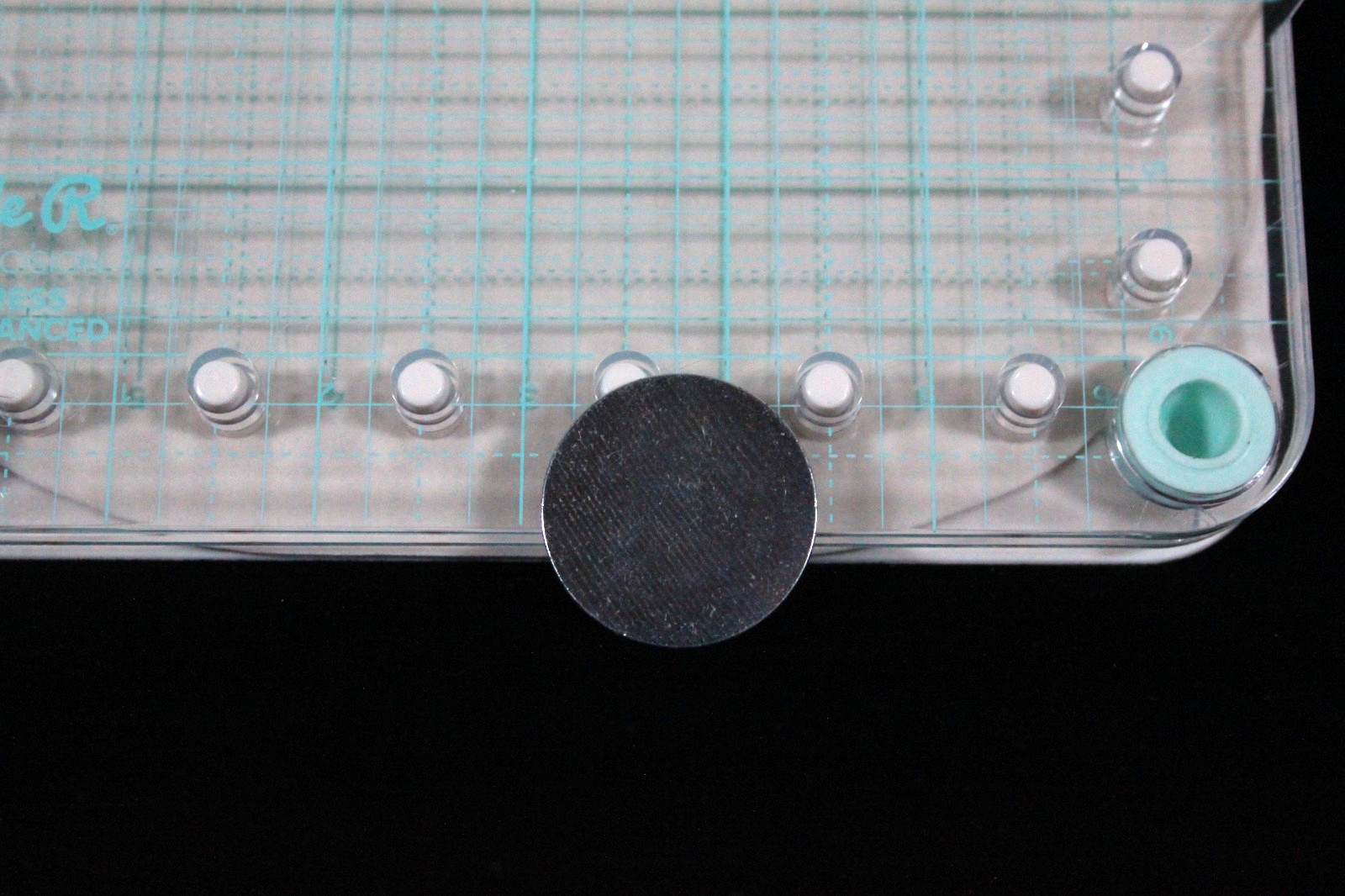 AMERICAN CRAFT WE R MEMORY KEEPERS PRECISION PRESS ADVANCED ALIGNMENT BLOCK ONLY
