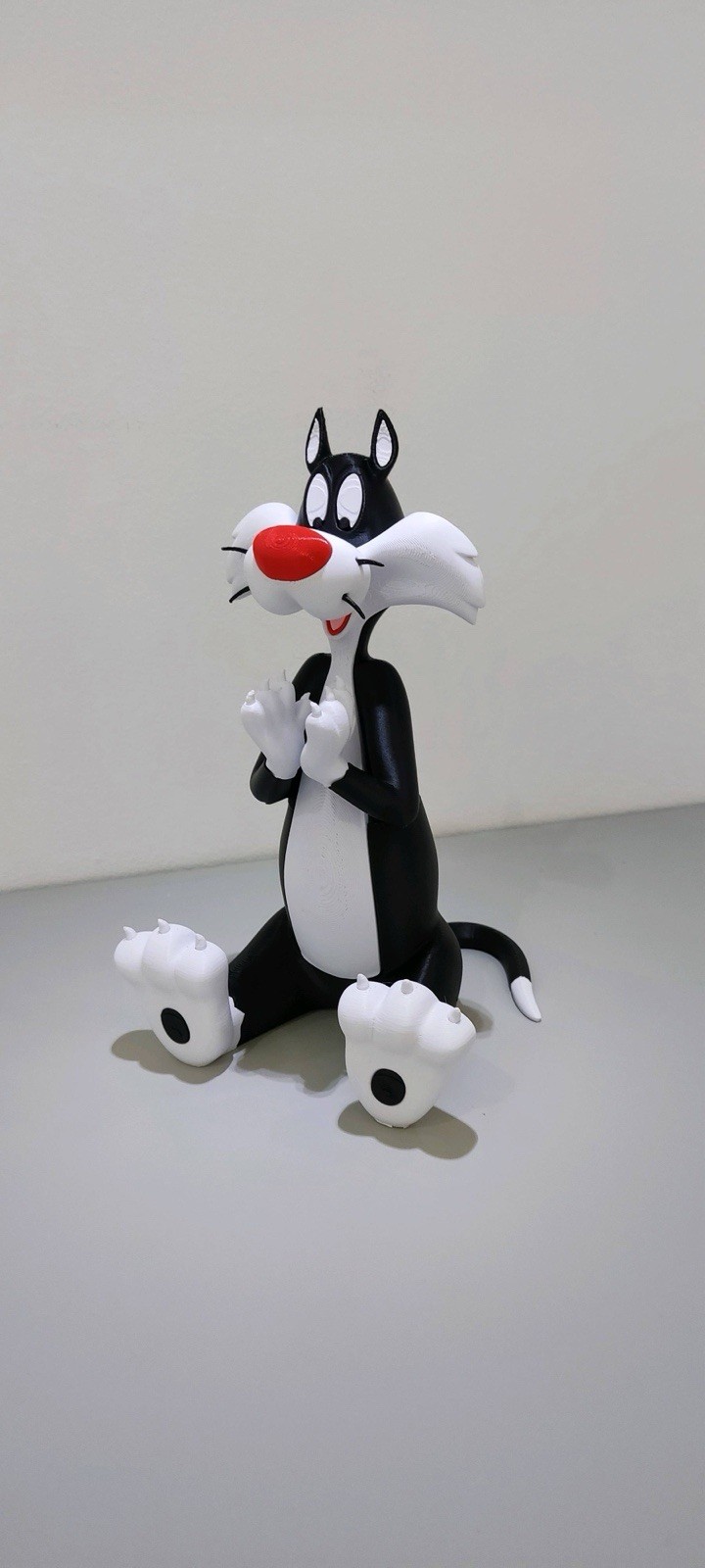 8” Sylvester Cat and Tweety Bird - Looney Toones Collectible