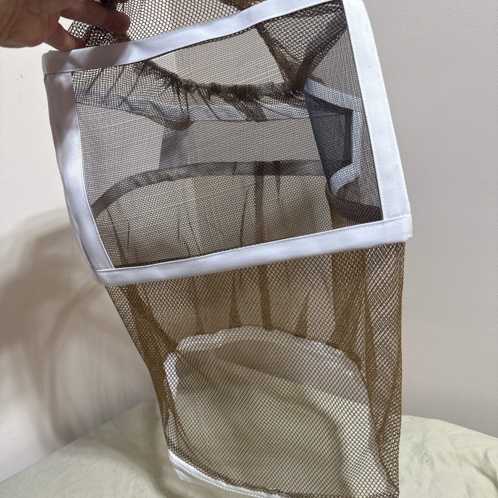 Honey Bee Square Protective Veil Folding For Round Hat! Zipper Bottom! Stained!