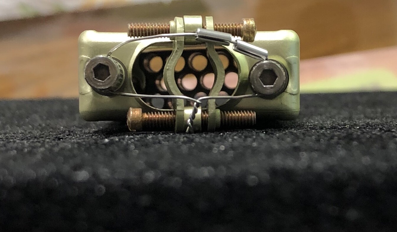WINCHESTER MRE14H13 MRE Series Connector 14 Contact Hood Assembly **NEW**
