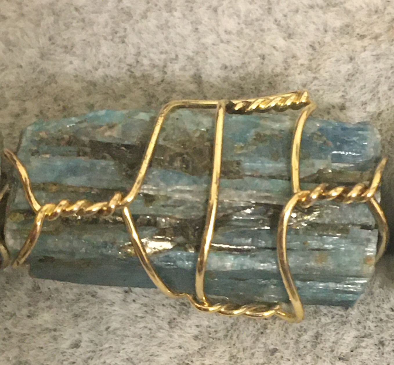 apatite raw stone wire wrapped ring adjustable to size 6,7 &8