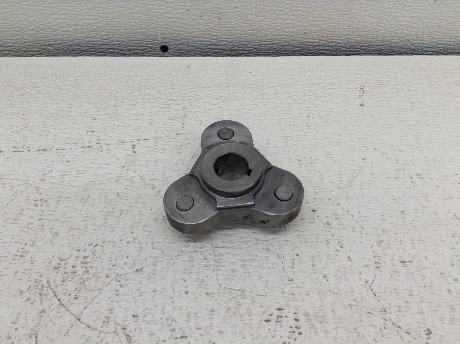 Bobcat 2500020 Spider Bracket New (TSC)