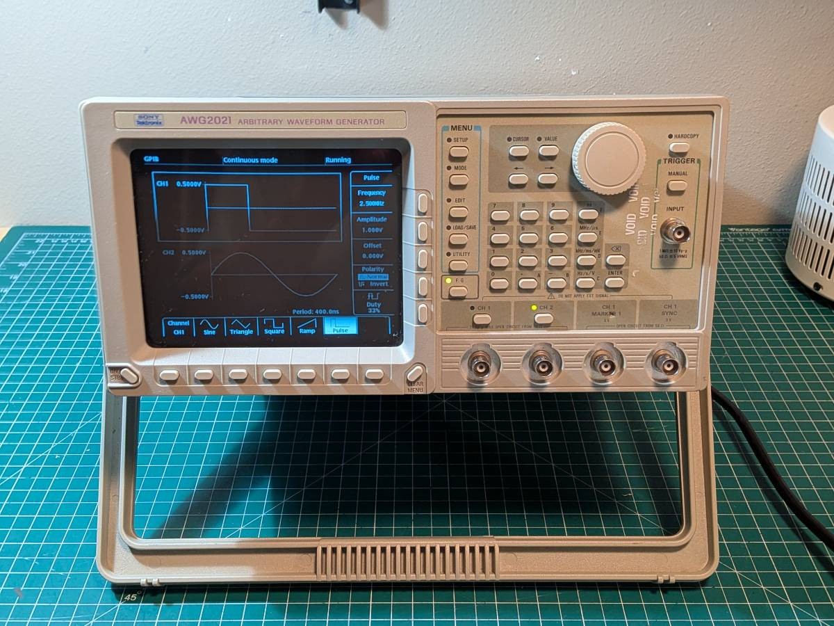 Sony Tektronix AWG2021 Arbitrary Waveform Generator Tested Working