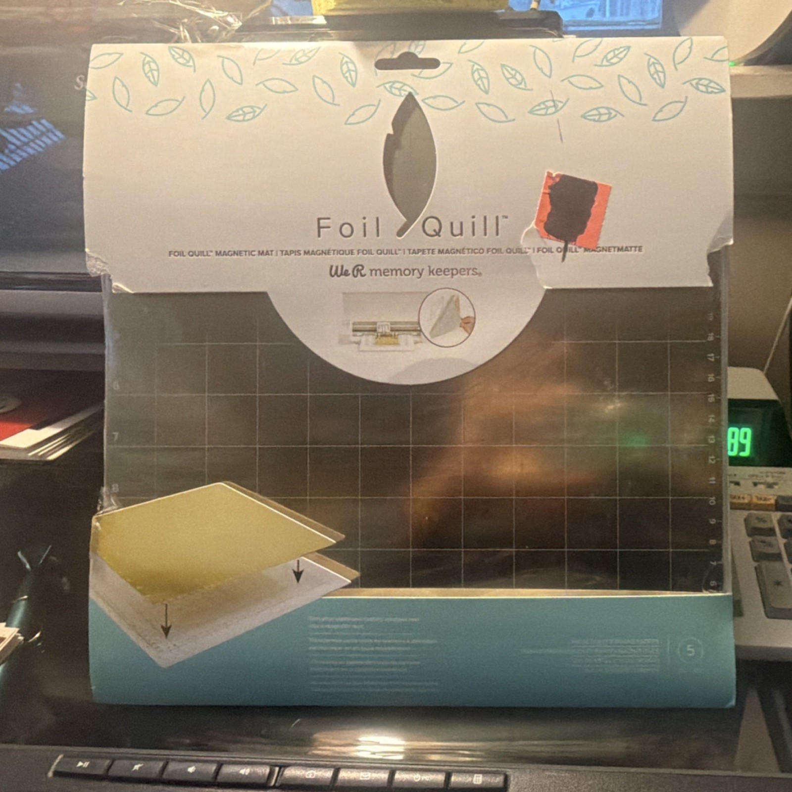 We R Memory Keepers Foil Quill Magnetic Mat for Electronic Cutting Machines