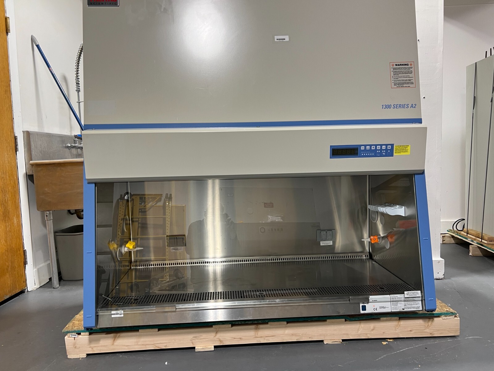 Thermo Scientific 1300 Series A2 (Class II, Type A2 Biological Safety Cabinet)
