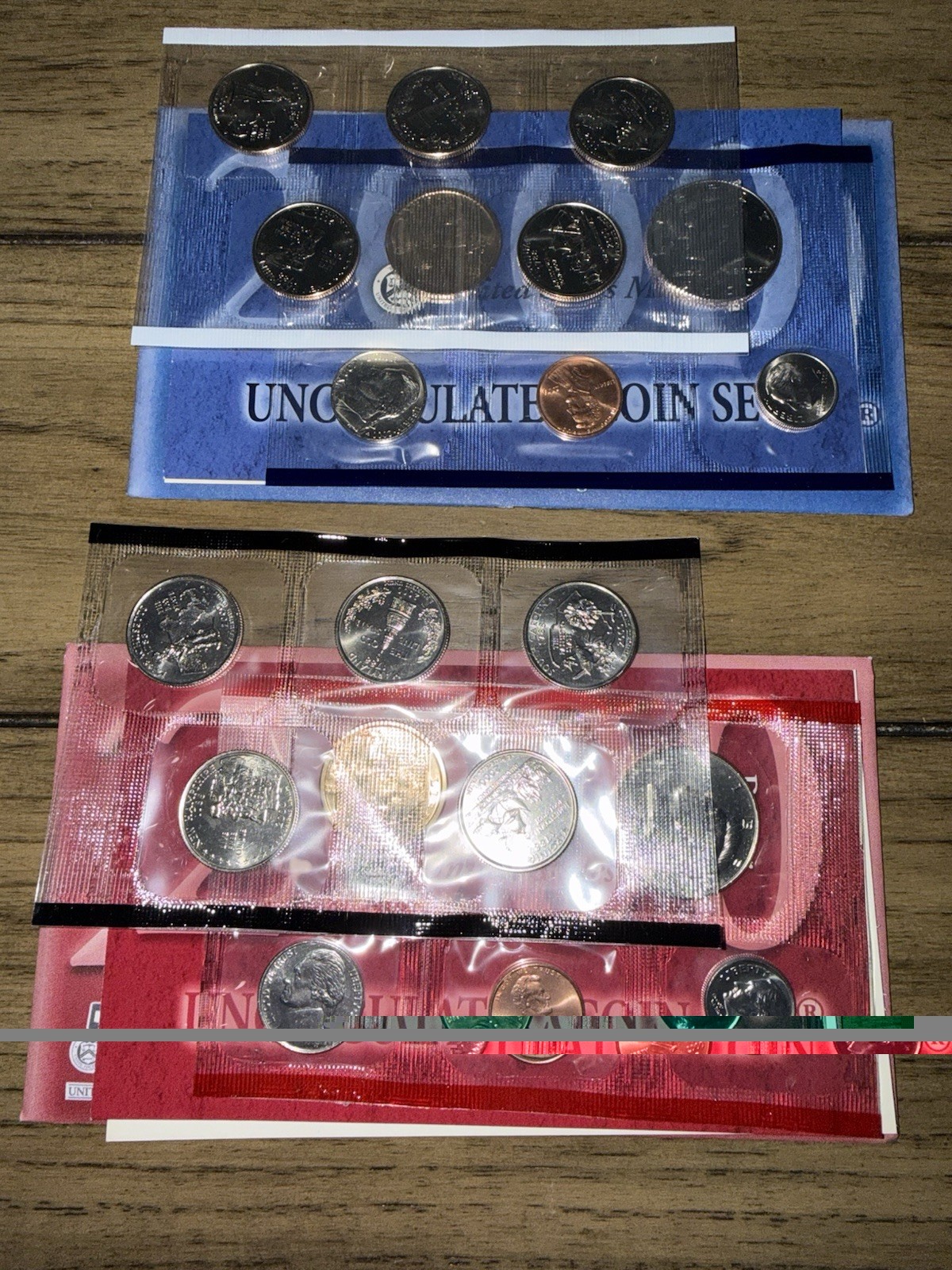 2000 US Mint uncirculated coin sets (P and D)