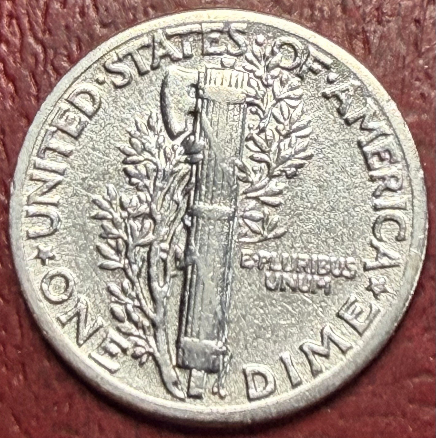 1939 Mercury Silver Dime. High Grade. Free Shipping