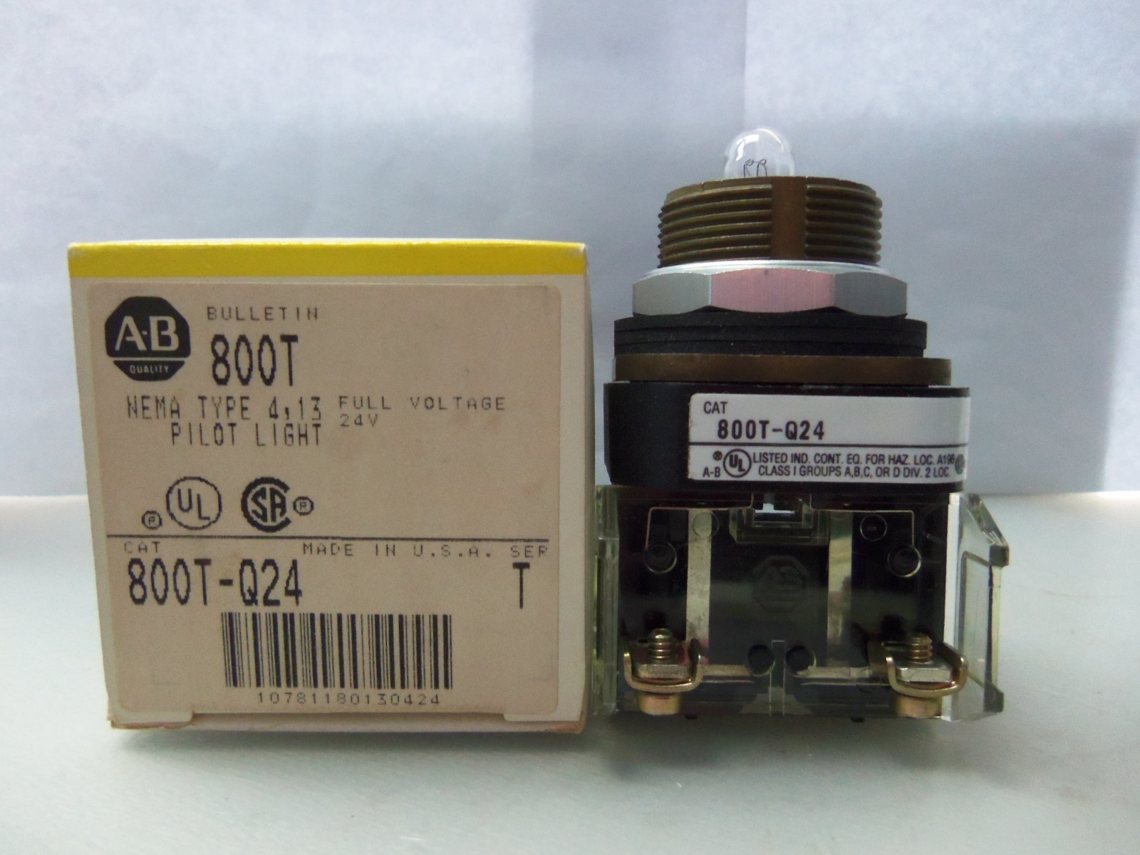 New Allen Bradley 800T-Q24 Pilot Light 24V Series T NIB