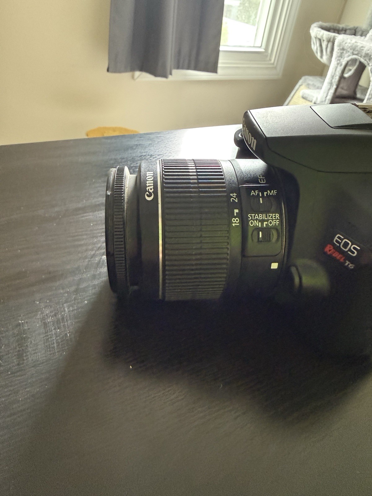 Canon EOS Rebel T6 Camera Bundle 18-55mm Lens LP-E10 Batteries Chargers