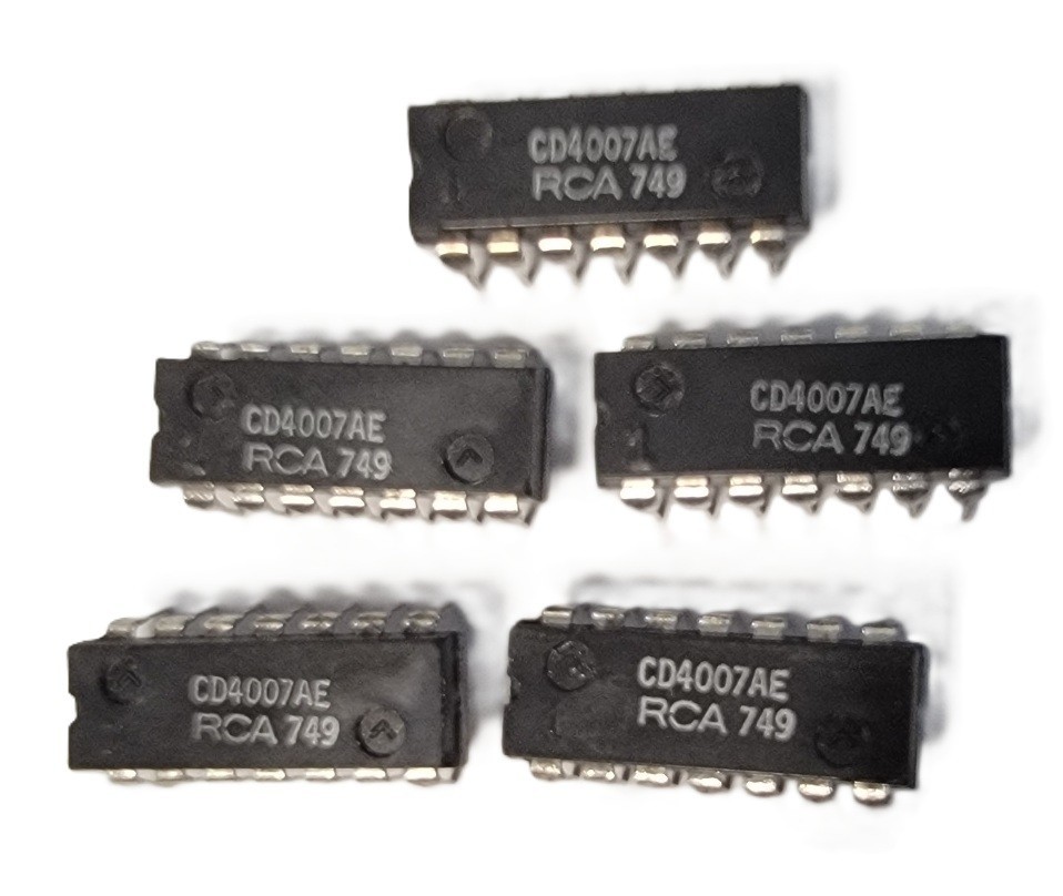 RCA 749 CD4007AE INTEGRATED CIRCUIT