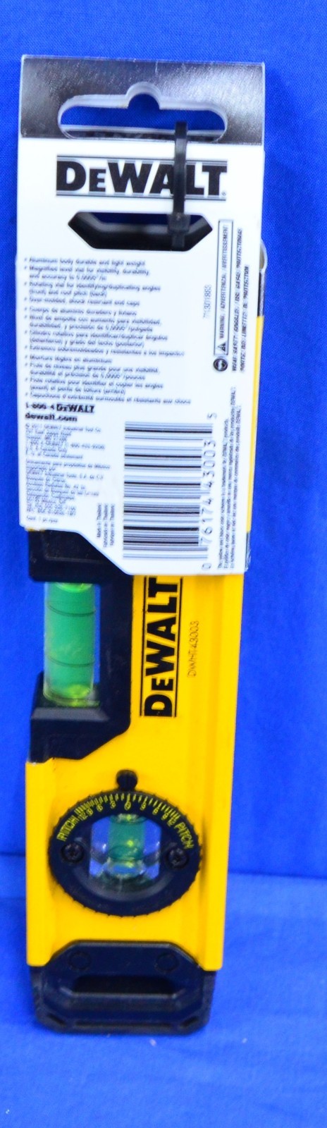 DeWalt DWHT43003 9" Extruded Aluminum Rotating Vial Magnetic Torpedo Level