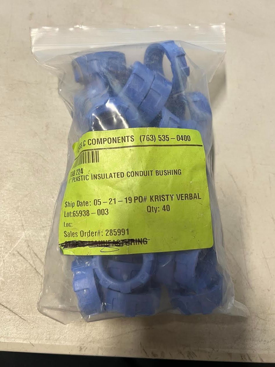 Lot of 40 Thomas & Betts 224 1" Plastic Insulated Conduit Bushing New