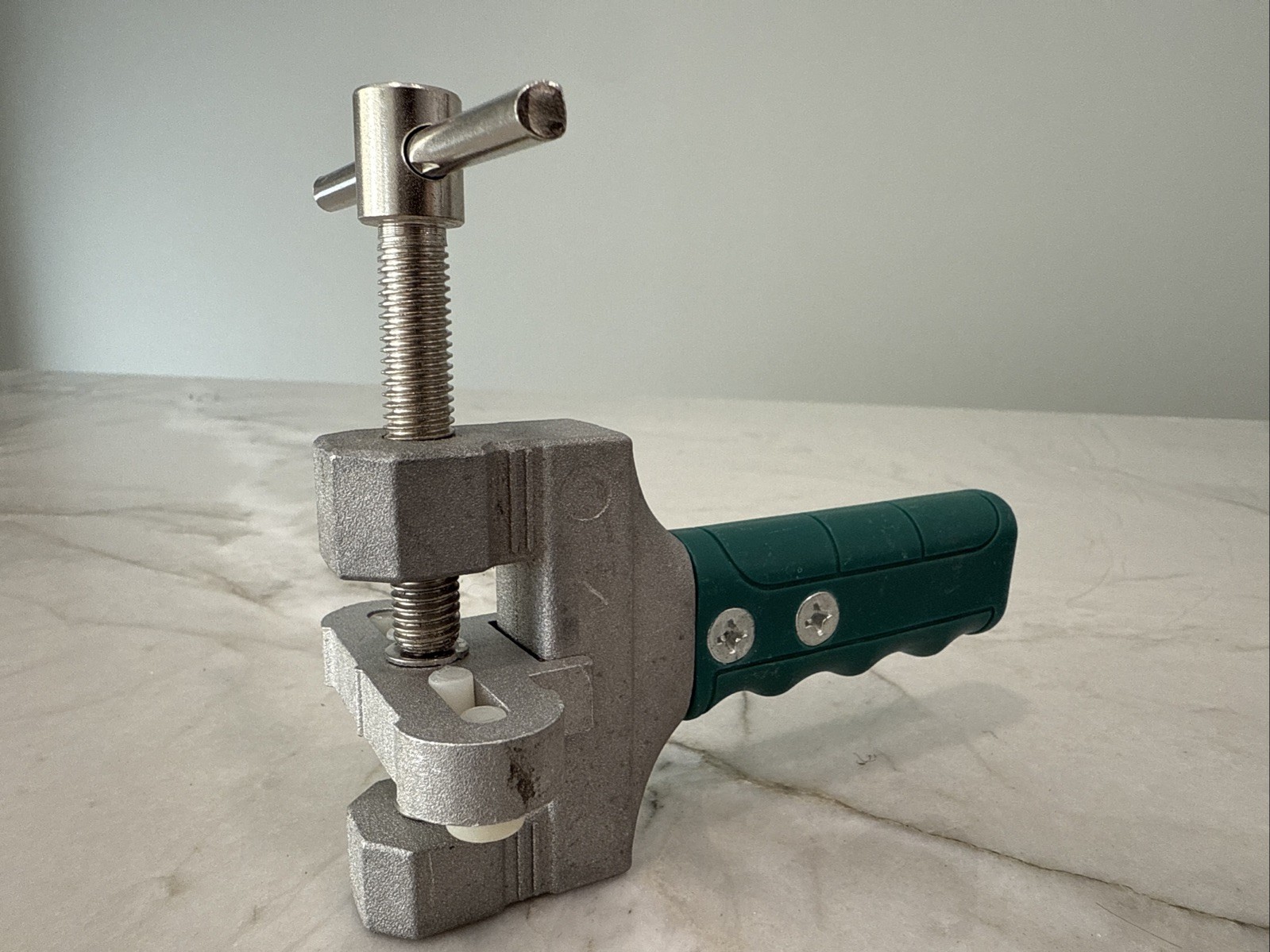 Hand held Glass Tile Cutter Tool Replacement Part Clamp only