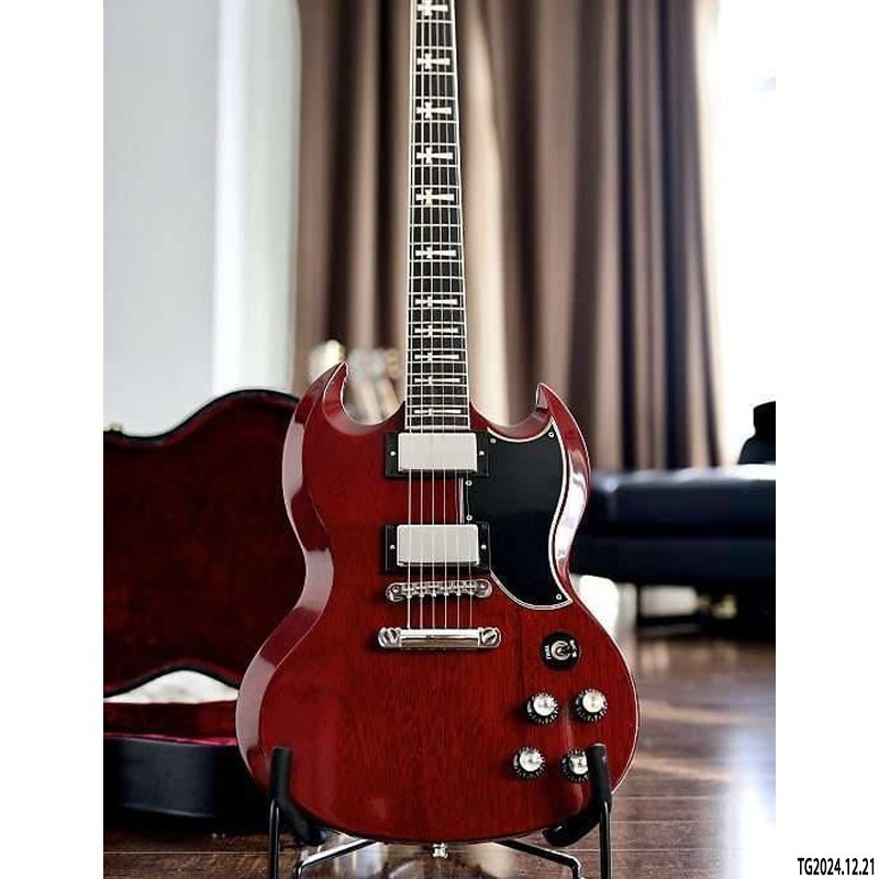 Electric guitar Custom Shop Tony Iommi Signature SG in Wine Red