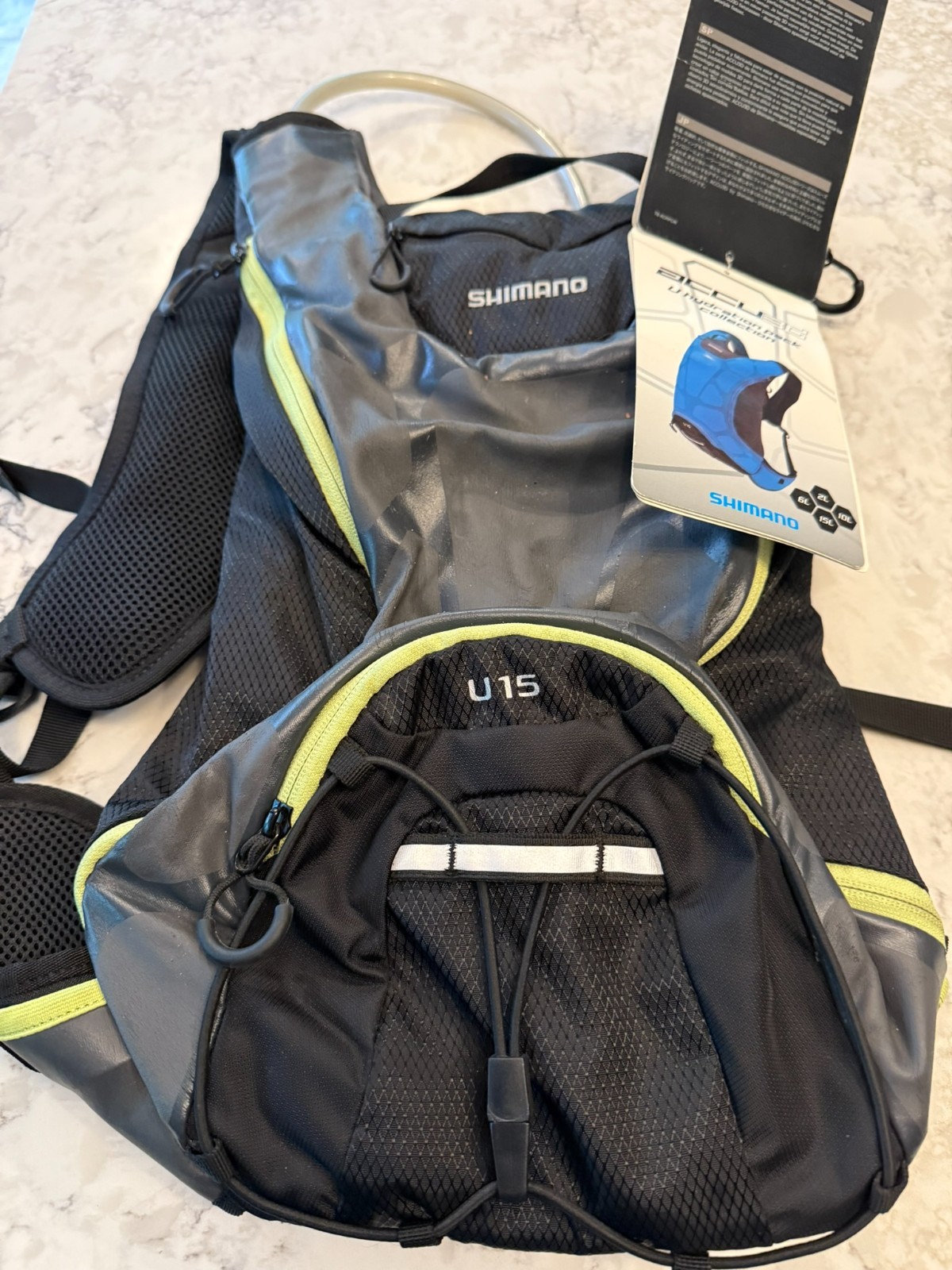 Shimano U15 Hydration Backpack 15-Liter Black-Gray-Yellow