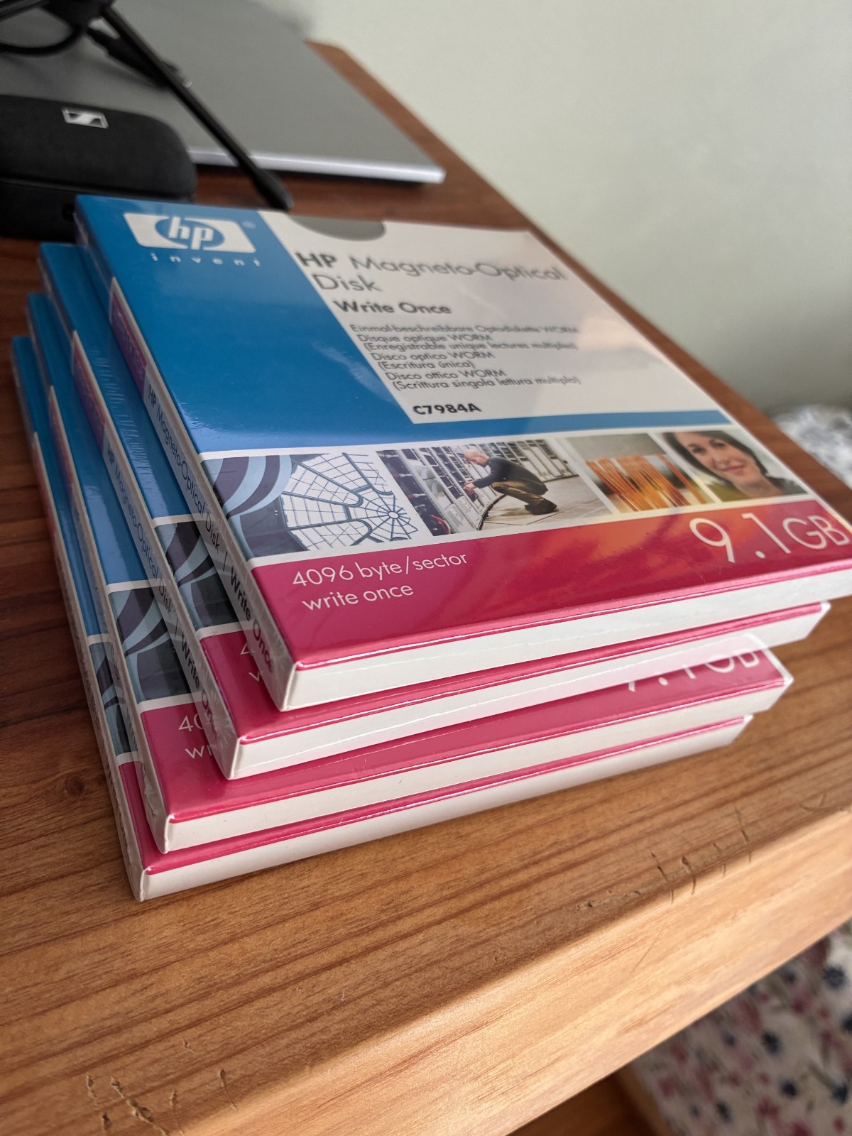 (4) HP C7984A 9.1GB WRITE ONCE OPTICAL MO DISK  - *NEW* - SEALED