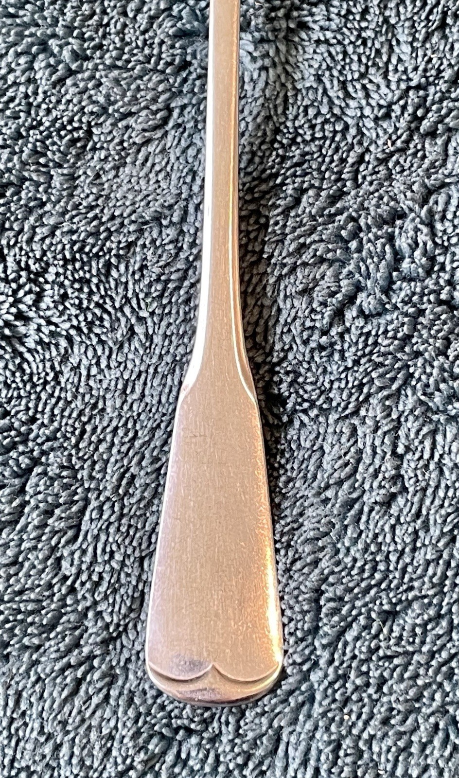 1 - ONEIDA STAINLESS FLATWARE “QUINCY” COCKTAIL/PICKLE FORK!
