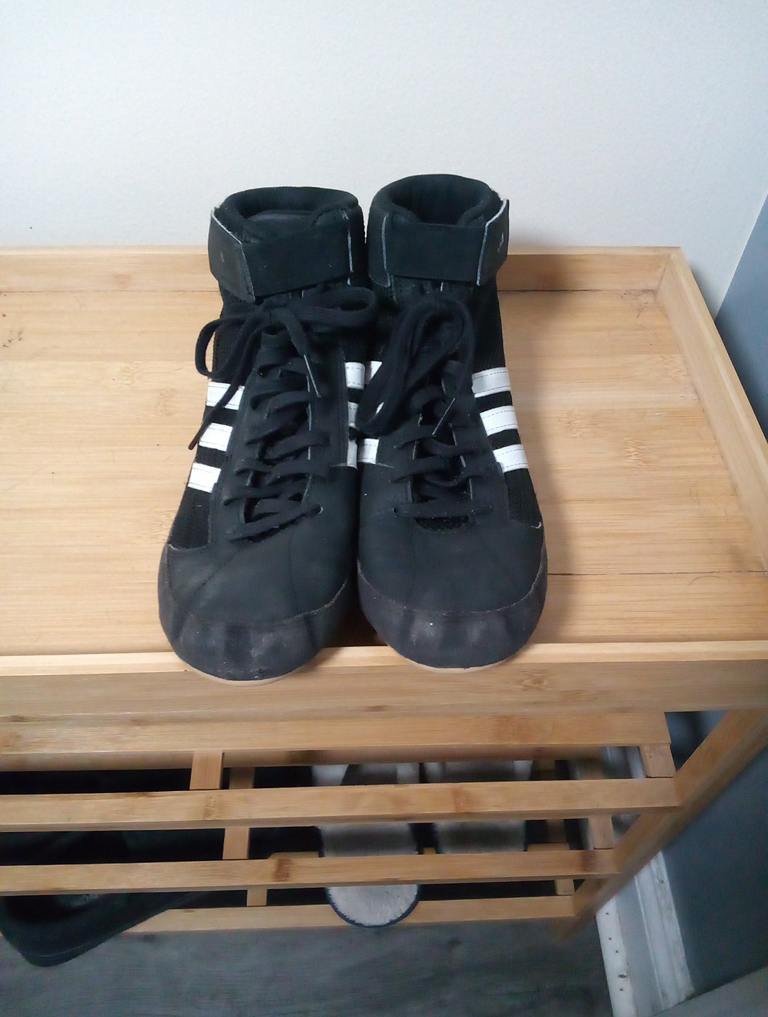 Adidas 8.5 Mens HVC Wrestling Boxing Powerlifting Black And White