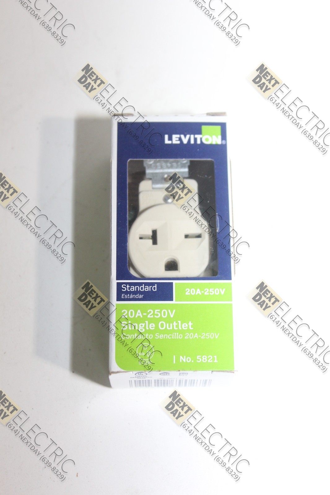 Leviton, 5821, 20a 250v Standard Outlet Plug Receptacle Single Outlet 20 Amp