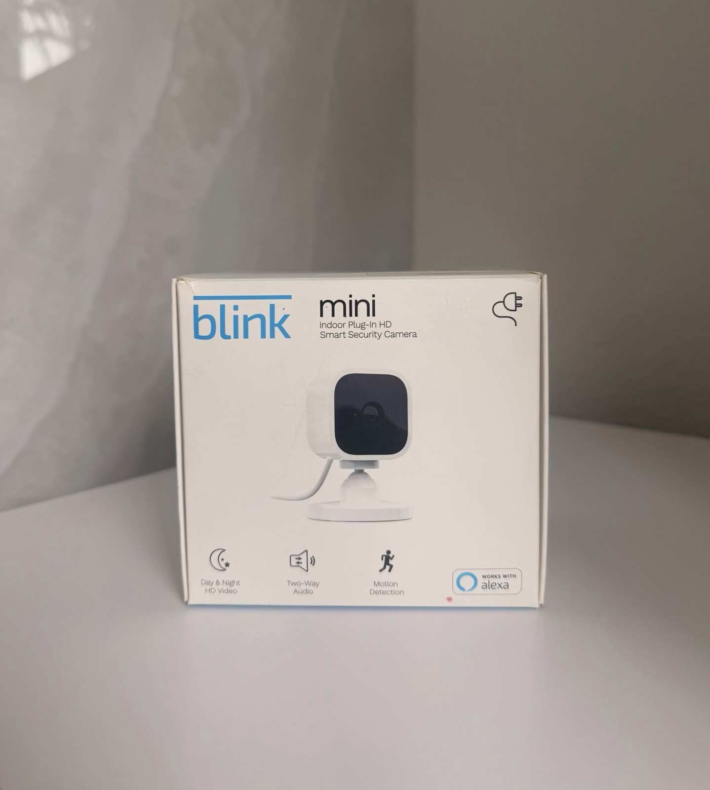 Blink Mini Indoor Plug-In Live HD Smart Security Camera (New in Box)
