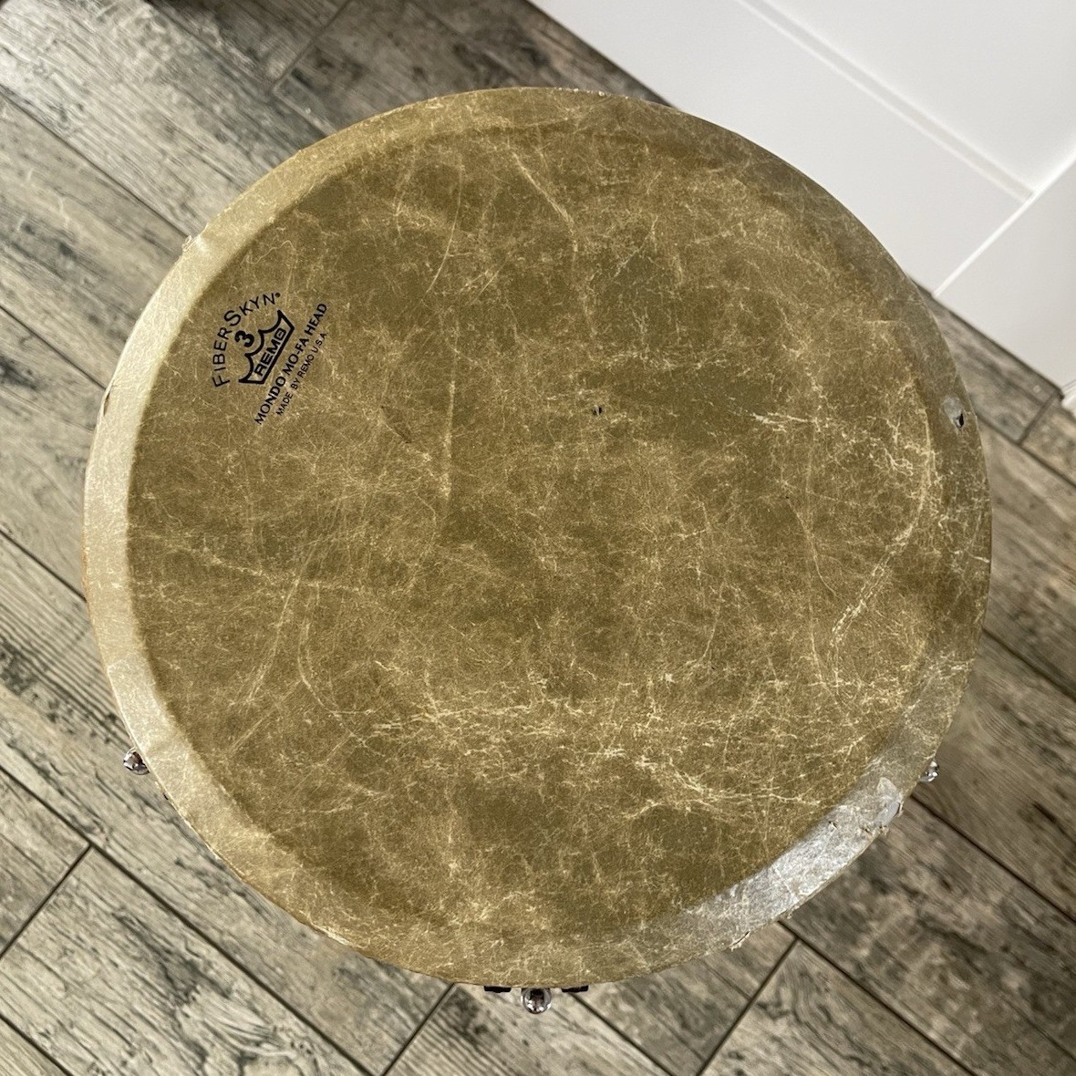 Remo Fiberskyn 3 Tunable Synthetic Djembe 14in x 24in w/ Strap