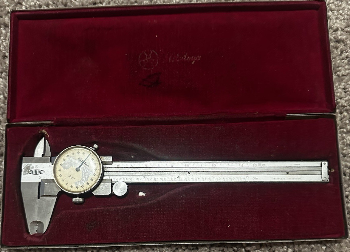 Mitutoyo Dial Caliper White Dial 0.001 in Graduation +/-0.0010 in w/ Case