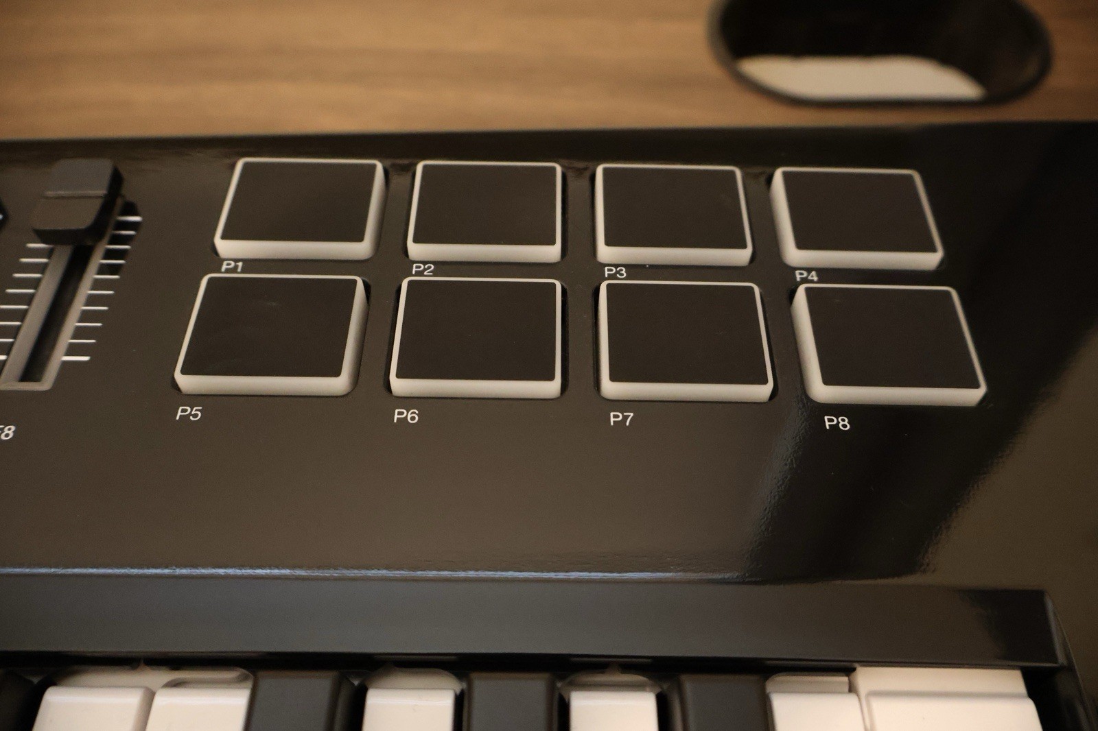 Alesis Vortex Wireless 2 37-Key MIDI Keyboard Controller Wireless Battery USB