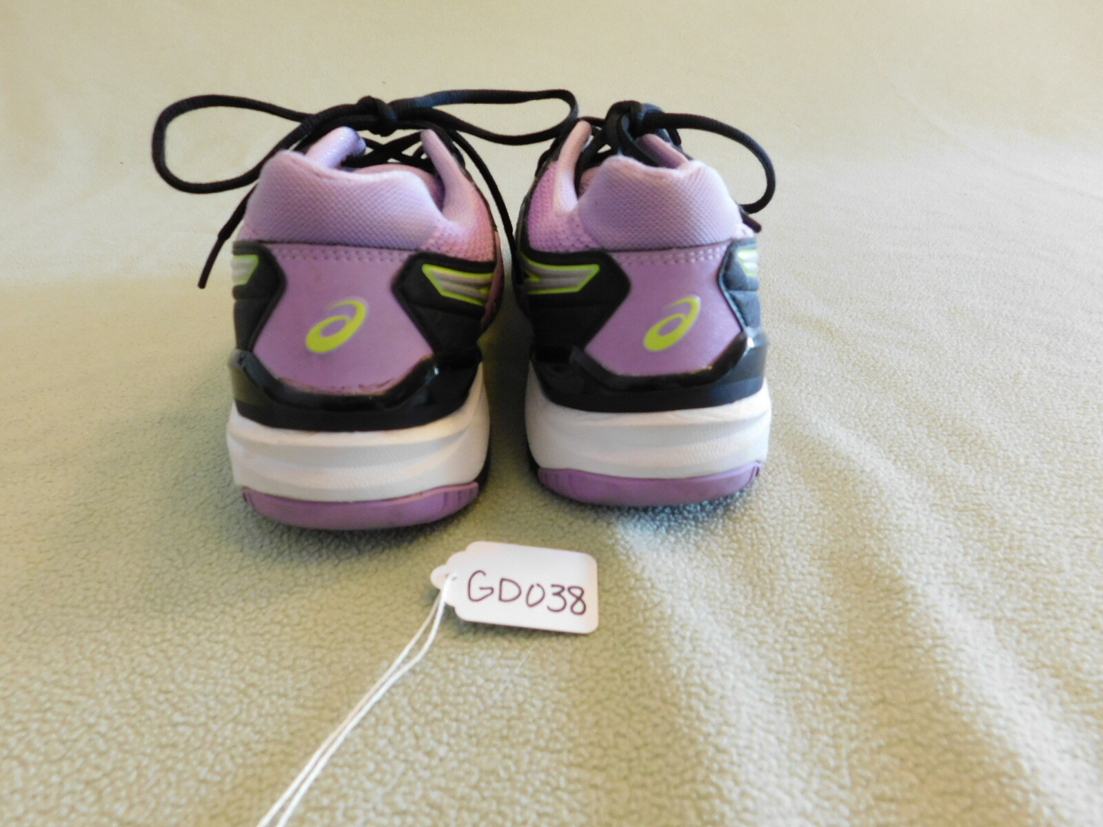 Ladies Asics PHF Gel Resolution Sneaker GD038