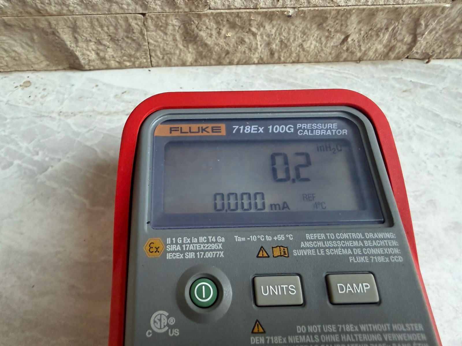 Fluke 718Ex 100G Pressure Calibrator