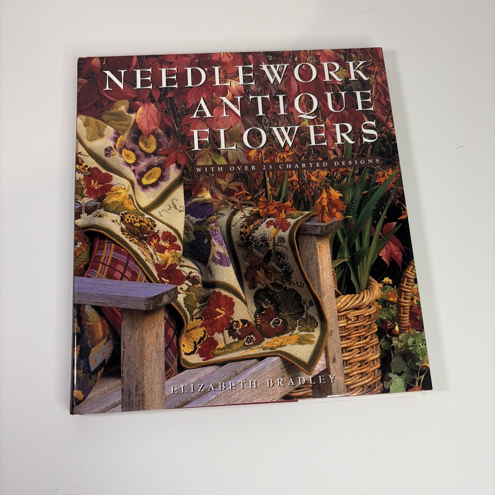 Needlework Antique Flowers Needlepoint Book Elizabeth Bradley 25+ Charted Design