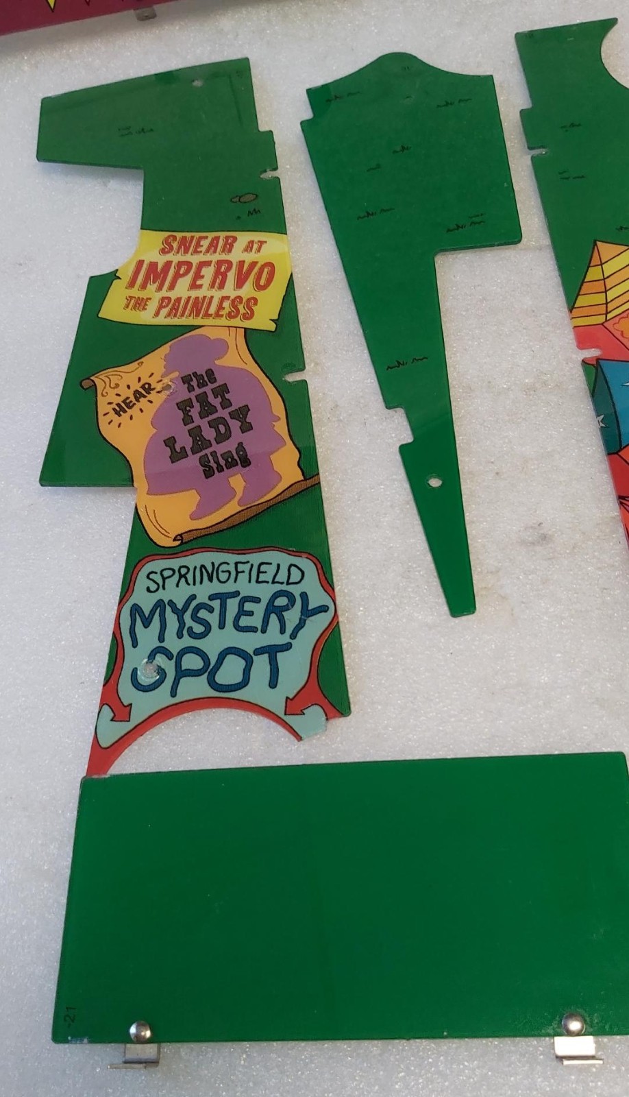 STERN SIMPSONS KOOKY CARNIVAL Redemption Game MISC PLASTIC Lot (2092)