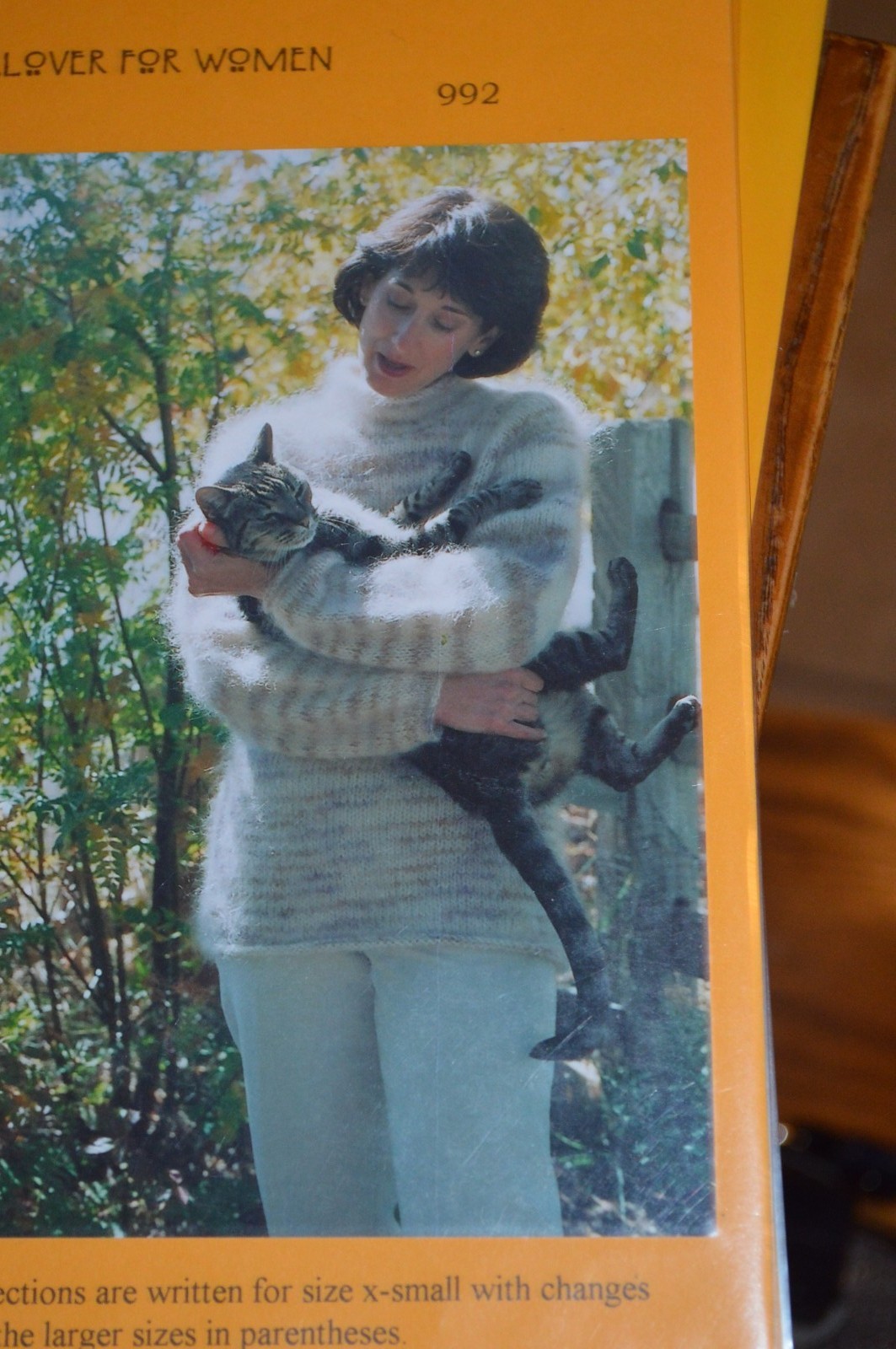 Knitting Pure & Simple Pattern 992 Bulky Neck Down Pullover 38-54