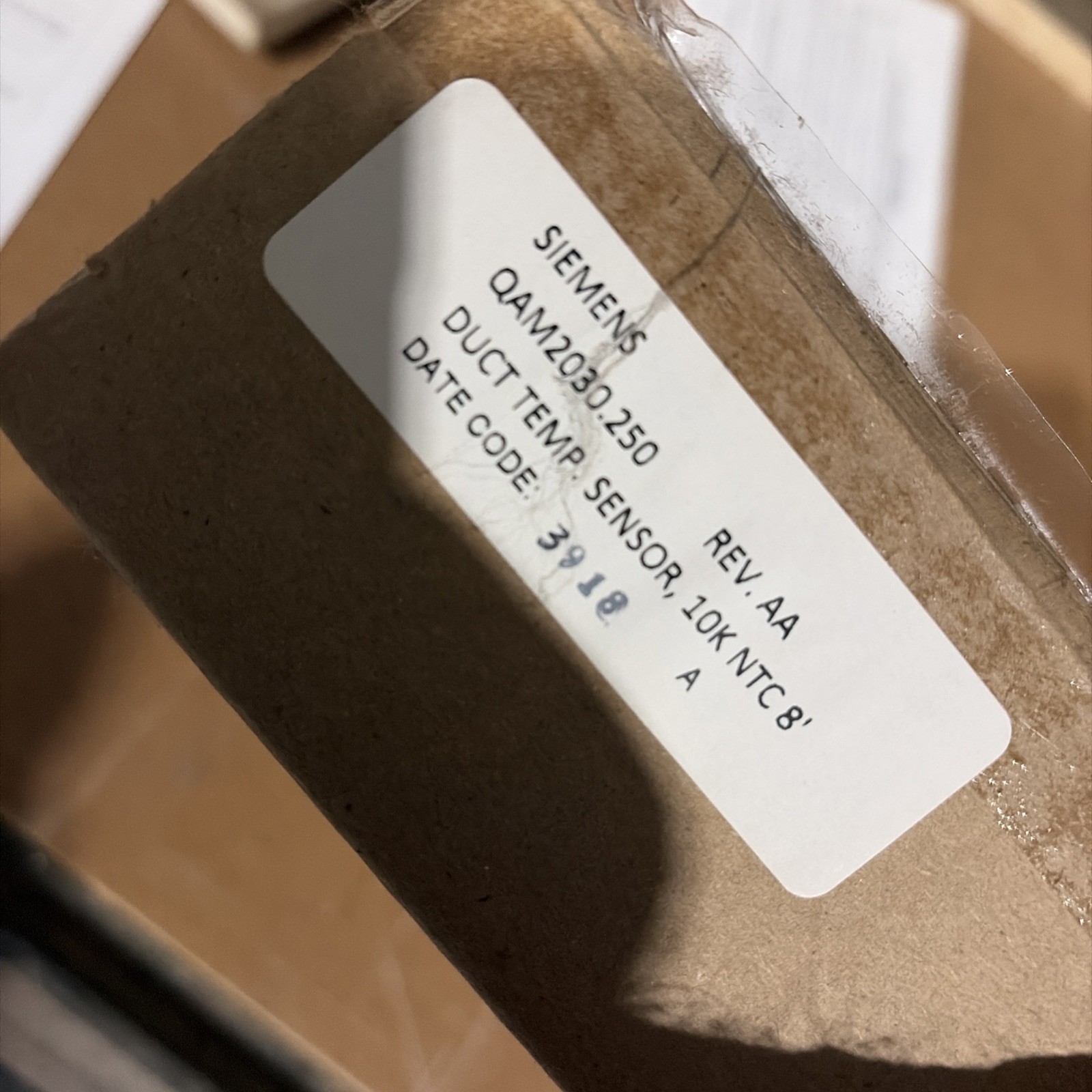 Siemens QAM2030.250 Temperature Sensor, Duct, Averaging