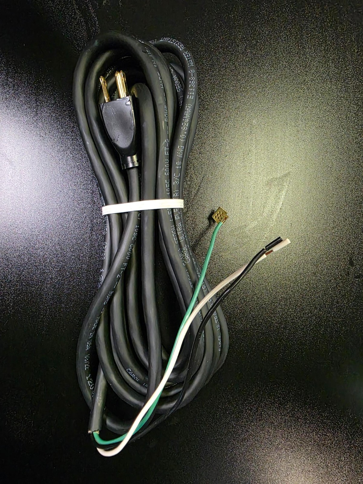 Surplus of Ultra Flex 18 AWG SEOOW Electrical Cords w/Molded Nema 5-15 Plugs
