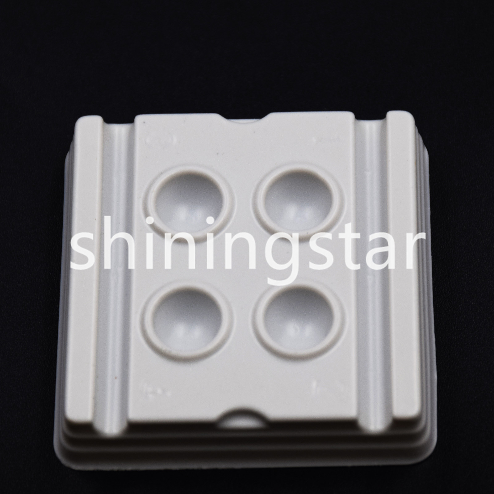 100pcs Dental Supply Bonding Composite Adhesive Mixing Wells Trays Model 4 Holes