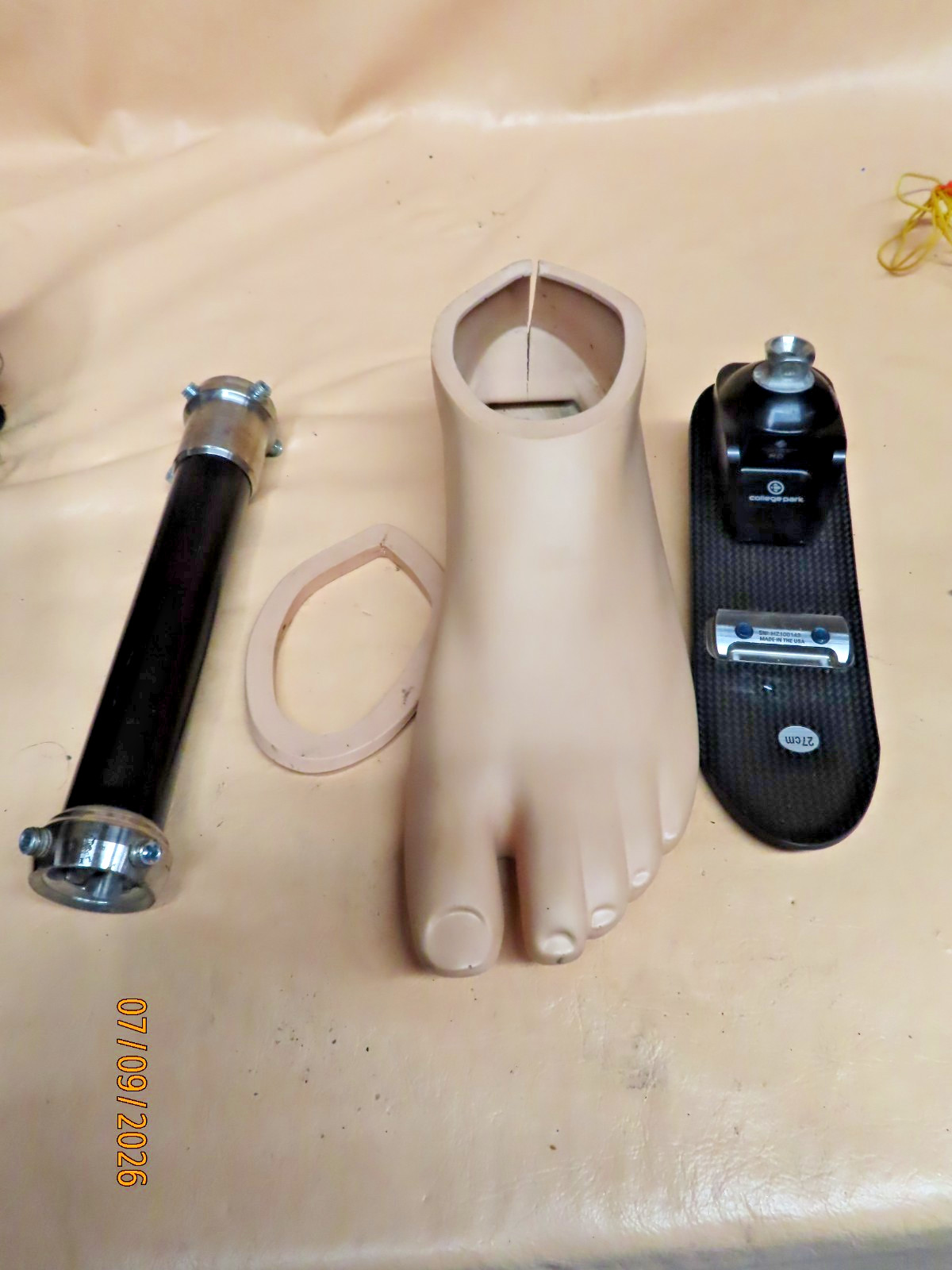 College Park carbon fiber prosthetic foot size 27cm left w/liner and post
