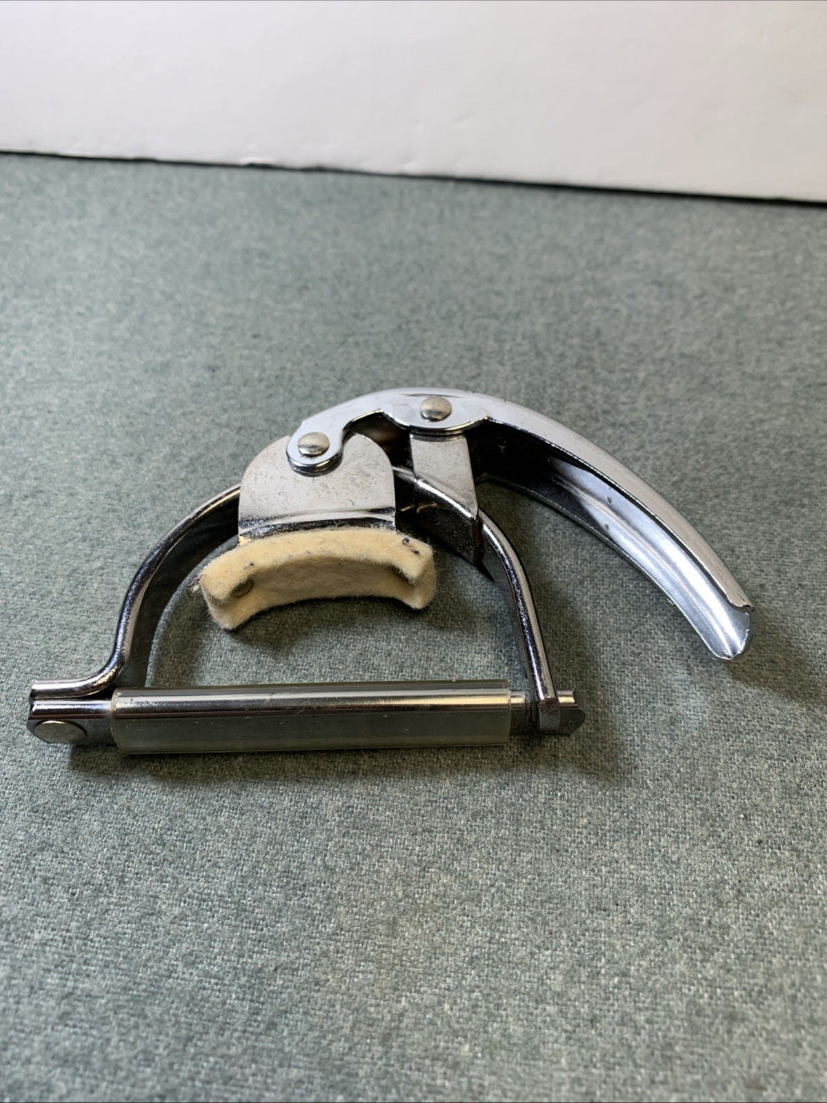 Hamilton Guitar Capo Lever Previously Owned