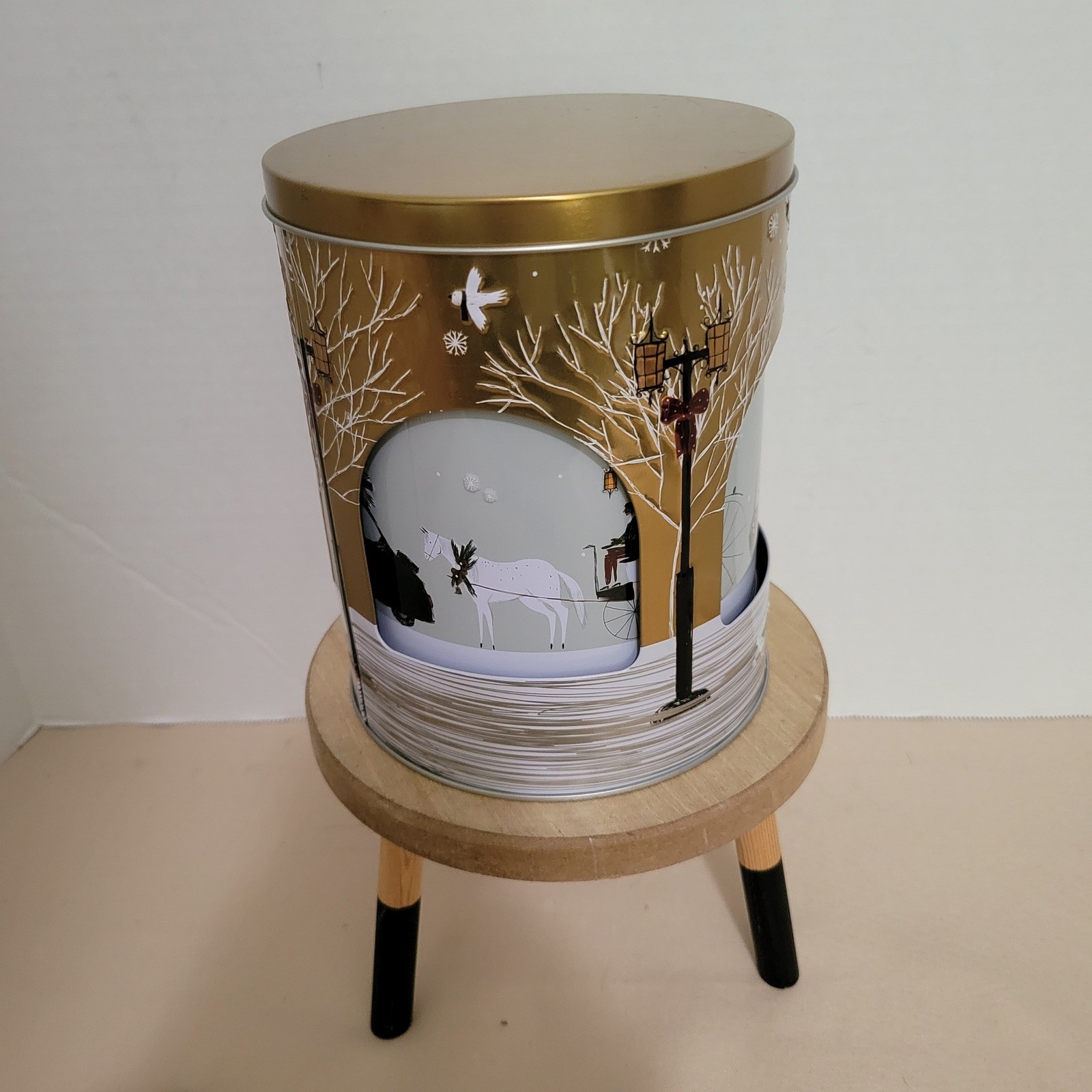 Stockmeyer Rotating Music Candy Tin Holiday Winter Scene Empty