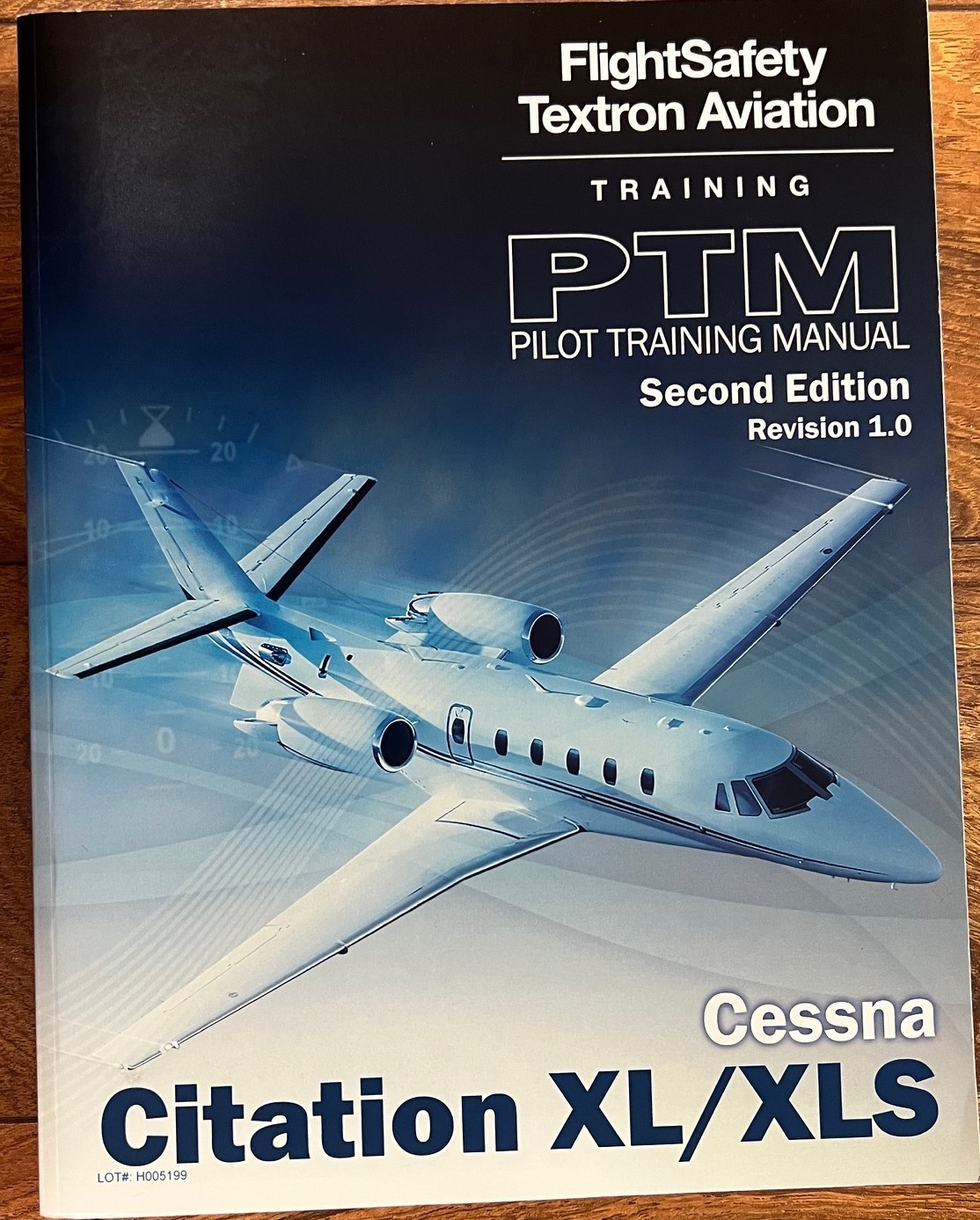 Cessna Citation XL/XLS (Excel) - Pilot Training Manual - approx. 600 pages