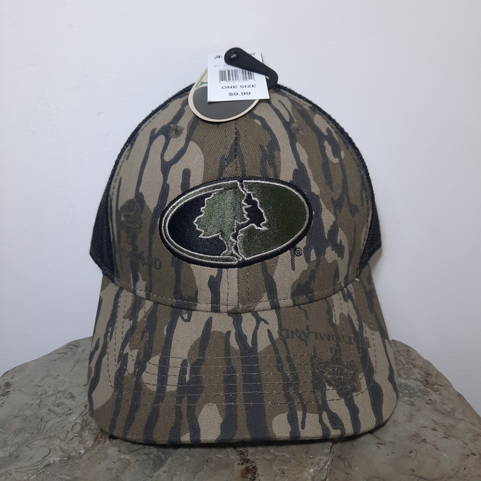 NWT Mossy Oak Camo Adjustable Trucker Mesh Hat Cap American Flag