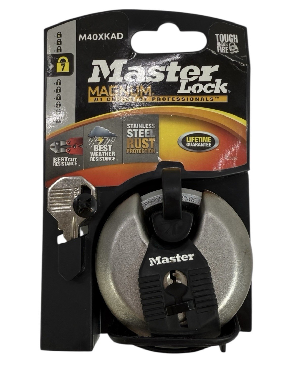 Master Lock M40XKAD 5/8" Shrouded Shackle Padlock w/Key Security Level 7 New