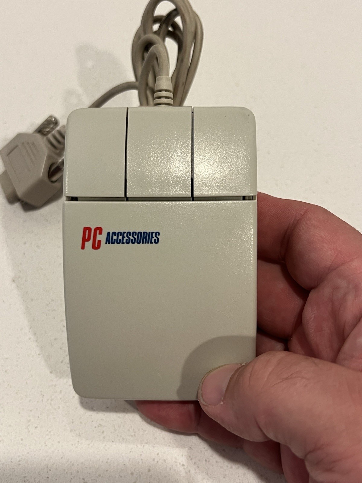 PC Accessories Mouse 20010 HQXKEM-260 3-button 9-pin serial MS/PC - Untested