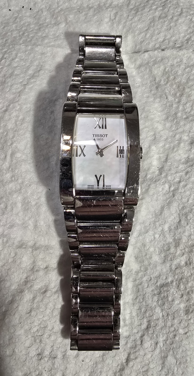 Tissot Vintage Woman Watch Mother Of Pearl Diamond  Swiss Made Needs New Battery
