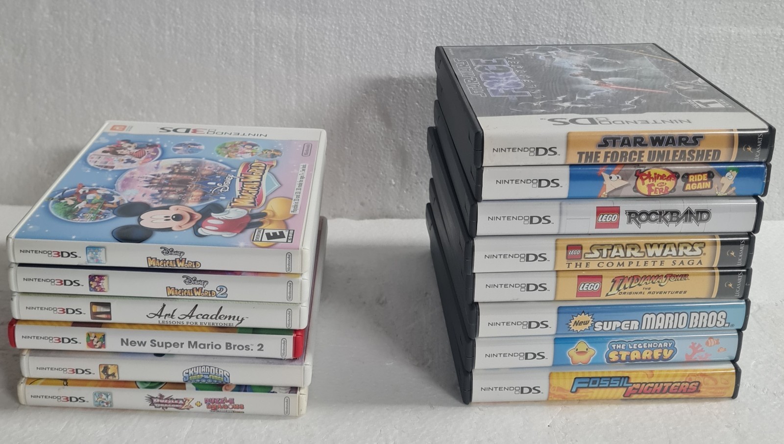 HUGE Lot of 16 DS & 3DS Cases and Manuals Only  As Is