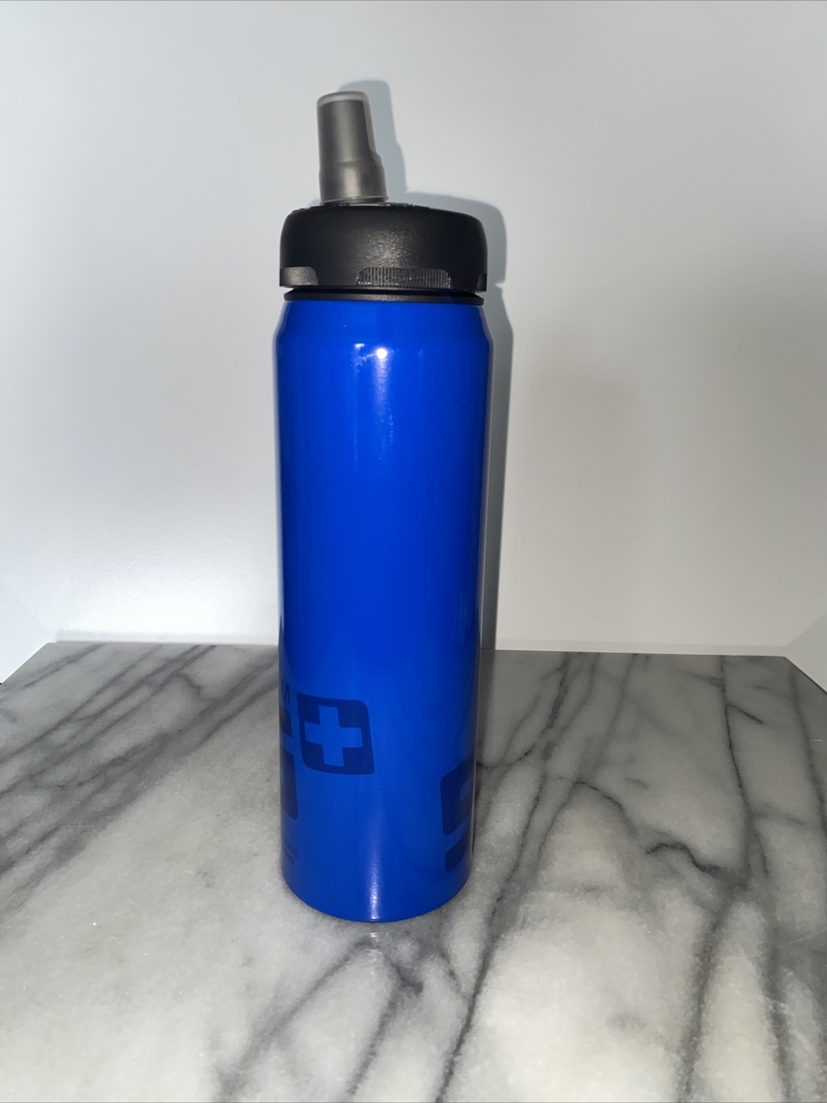 SIGG .75 Liter Bottle- Wide Mouth NAT (New Active Top w/ Straw)- Blue 8390.00