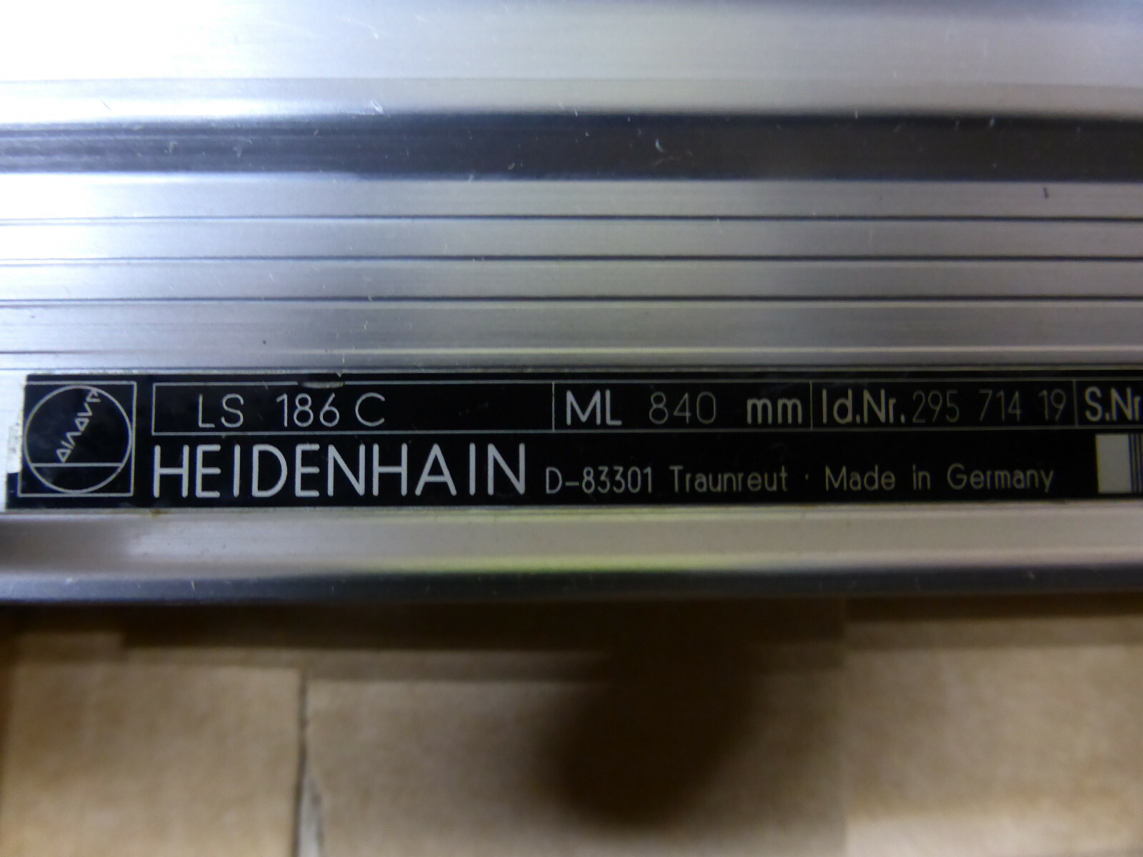 HEIDENHAIN Ls 186C ML 840 Échelle de Verre Sans Câble