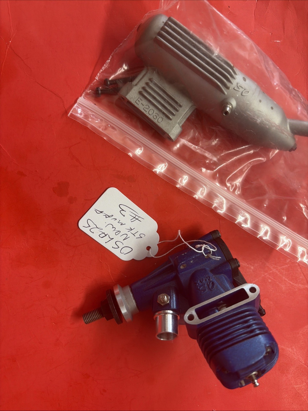 OS LA 25 C/L ENGINE WITH STOCK MUFFLER NEW NO BOX  #3