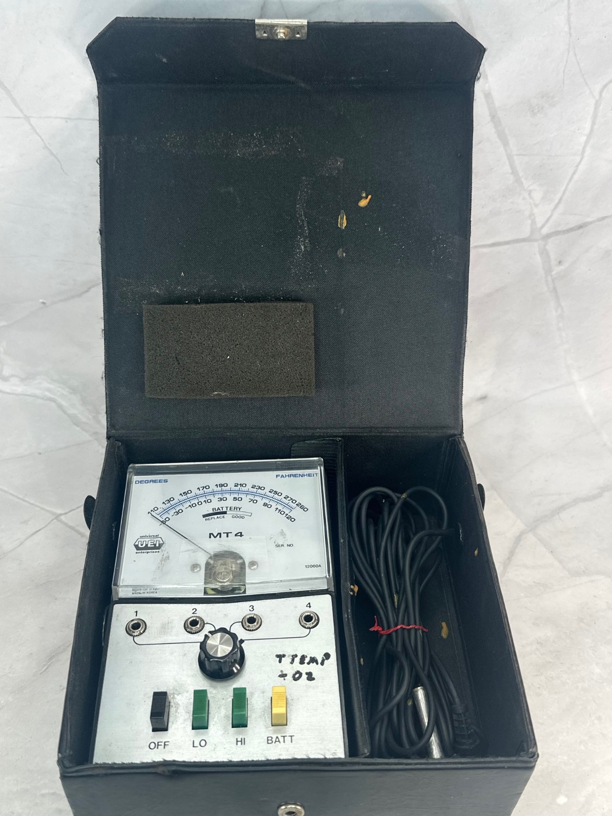 UEi MT4 Temperature Meter – Analog Thermometer with Probe, Case & Manuals