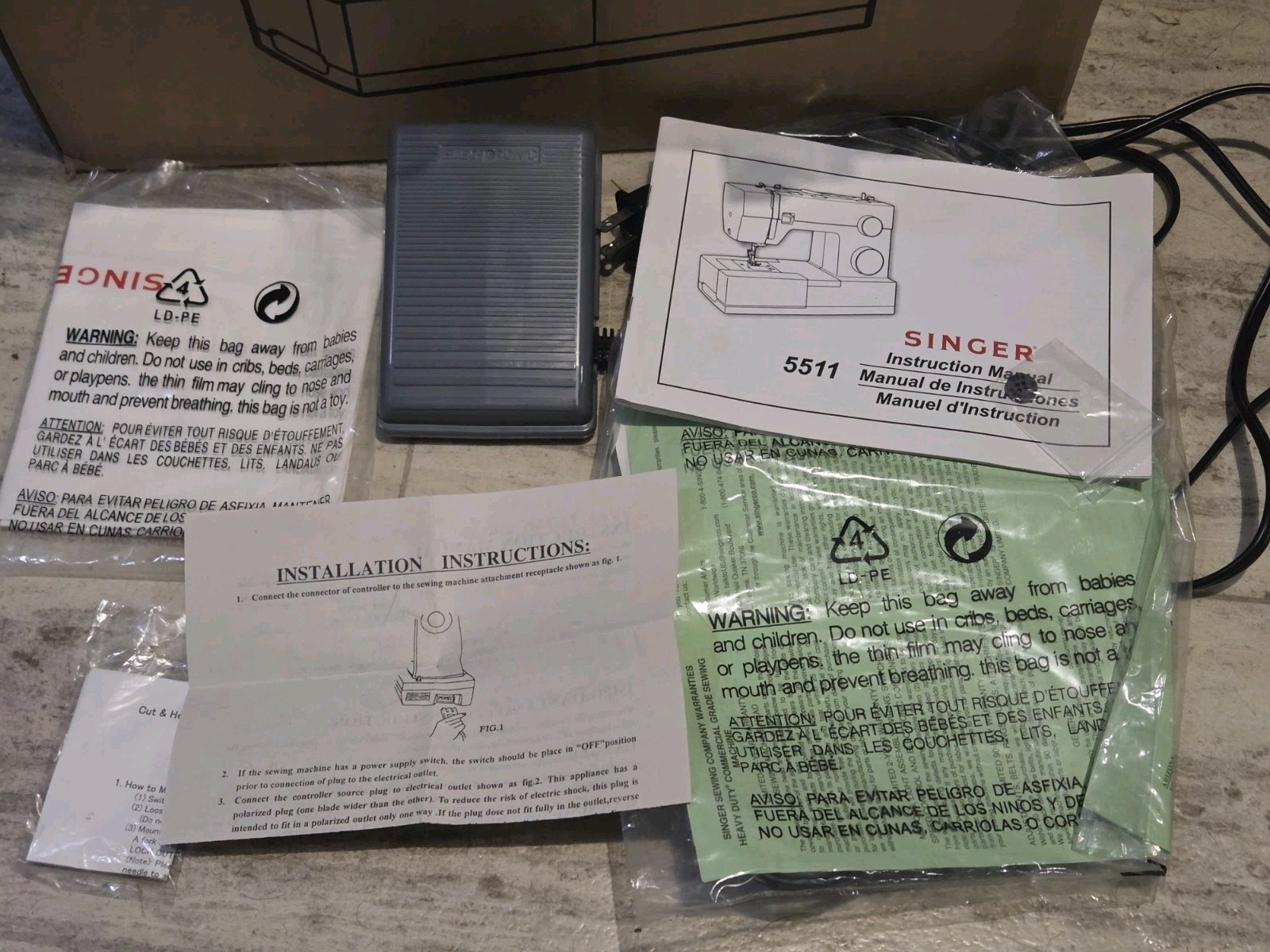 SINGER 5511 Scholastic Heavy Duty Sewing Machine Tested